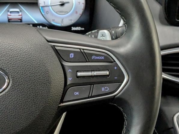 Hyundai Santa Fe IV Рестайлинг с пробегом 2022 года, цена 4 165 000 рублей, 36618 км, внедорожник, Автокод Объявления