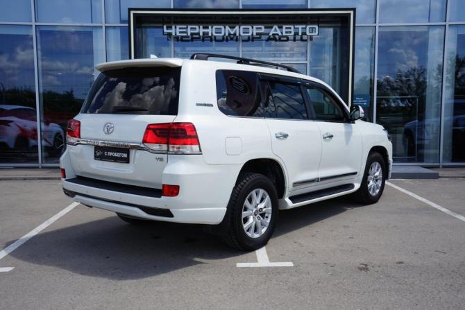 Toyota Land Cruiser 200 Series Рестайлинг 2 с пробегом 2015 года, цена 5 350 000 рублей, 229000 км, внедорожник, Автокод Объявления