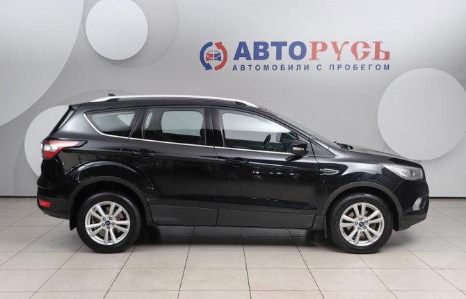 Ford Kuga II Рестайлинг с пробегом 2018 года, цена 1 368 000 рублей, 233780 км, внедорожник, Автокод Объявления