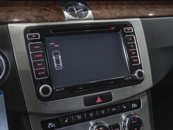 Volkswagen Passat B7 с пробегом 2011 года, цена 920 000 рублей, 176588 км, седан, Автокод Объявления