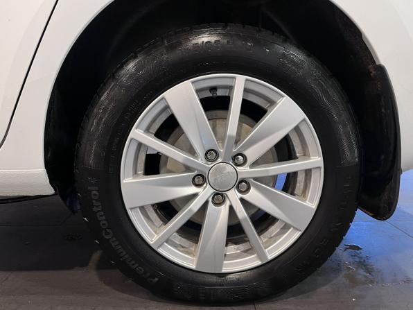 Skoda Rapid I Рестайлинг с пробегом 2018 года, цена 1 214 000 рублей, 163529 км, лифтбек, Автокод Объявления