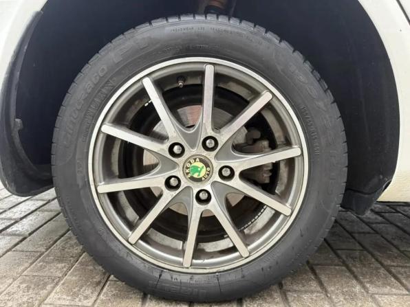 Skoda Octavia II (A5) Рестайлинг с пробегом 2011 года, цена 545 000 рублей, 510000 км, лифтбек, Автокод Объявления