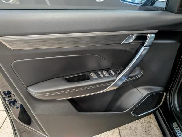Geely Atlas Pro с пробегом 2022 года, цена 1 750 000 рублей, 80713 км, внедорожник, Автокод Объявления