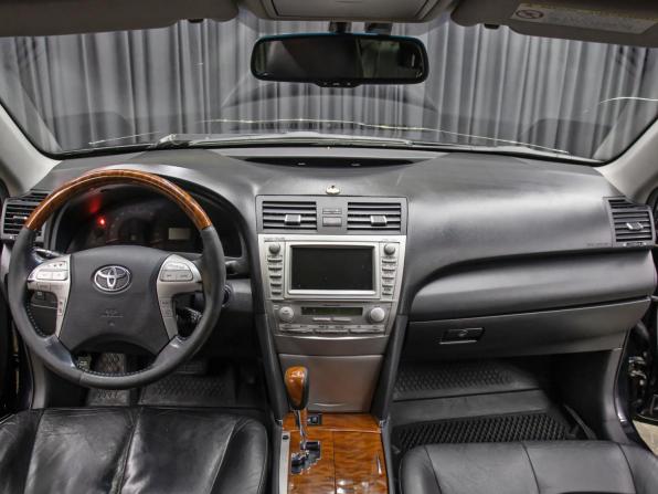 Toyota Camry VI (XV40) Рестайлинг с пробегом 2009 года, цена 829 000 рублей, 431654 км, седан, Автокод Объявления