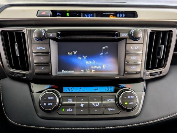 Toyota RAV4 IV (XA40) с пробегом 2014 года, цена 1 820 000 рублей, 133010 км, внедорожник, Автокод Объявления