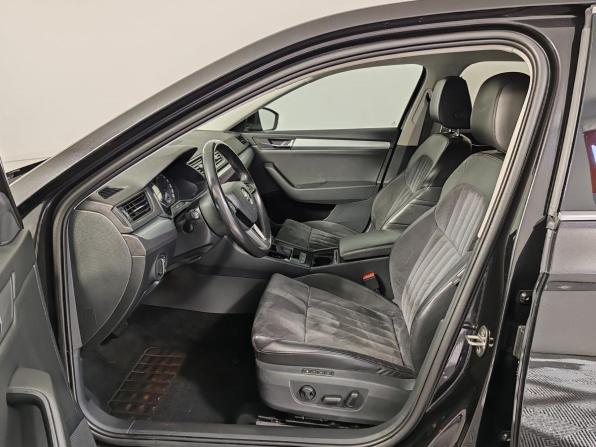 Skoda Superb III с пробегом 2017 года, цена 1 975 000 рублей, 159021 км, лифтбек, Автокод Объявления