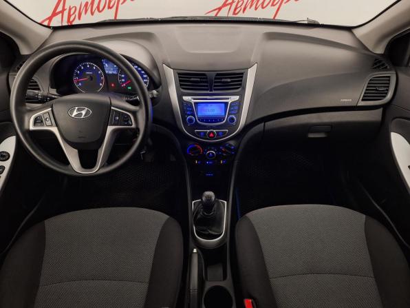 Hyundai Solaris I с пробегом 2013 года, цена 729 000 рублей, 198730 км, седан, Автокод Объявления