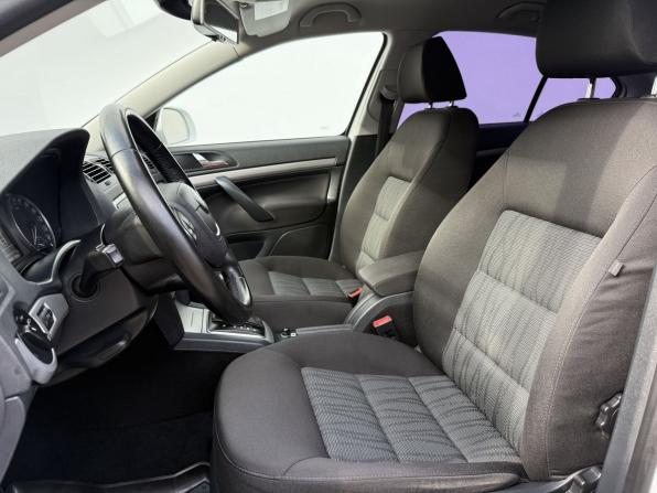 Skoda Octavia II (A5) Рестайлинг с пробегом 2012 года, цена 920 000 рублей, 149262 км, лифтбек, Автокод Объявления