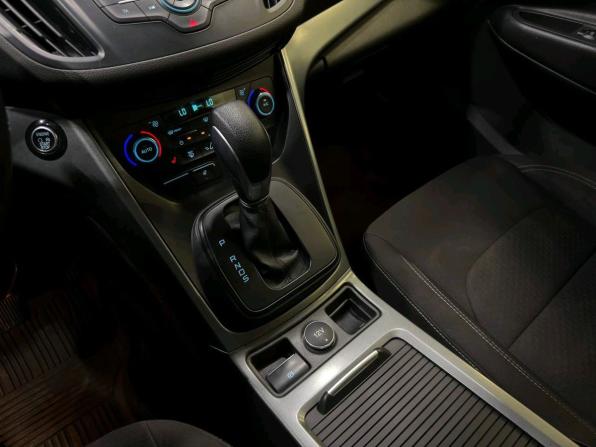 Ford Kuga II Рестайлинг с пробегом 2017 года, цена 1 299 000 рублей, 112493 км, внедорожник, Автокод Объявления