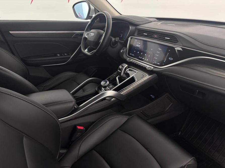 Geely Atlas Pro Псков  - изображение 12