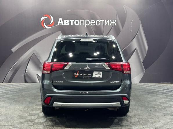 Mitsubishi Outlander III Рестайлинг 2 с пробегом 2018 года, цена 1 710 000 рублей, 161072 км, внедорожник, Автокод Объявления