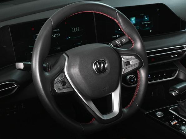 Changan Eado Plus с пробегом 2023 года, цена 1 659 000 рублей, 51732 км, седан, Автокод Объявления