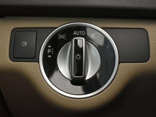 Mercedes-Benz C-Класс III (W204) Рестайлинг с пробегом 2013 года, цена 1 949 000 рублей, 146500 км, седан, Автокод Объявления