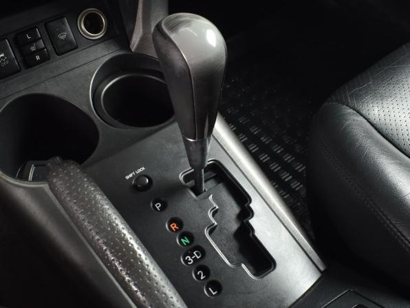 Toyota RAV4 III (XA30) Рестайлинг с пробегом 2011 года, цена 1 565 995 рублей, 266761 км, внедорожник, Автокод Объявления