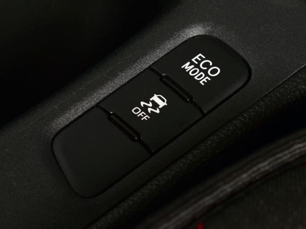 Toyota Yaris IV с пробегом 2020 года, цена 1 385 995 рублей, 69190 км, хэтчбек, Автокод Объявления