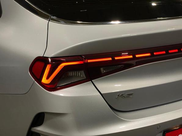 Kia K5 III с пробегом 2021 года, цена 2 835 000 рублей, 46640 км, седан, Автокод Объявления