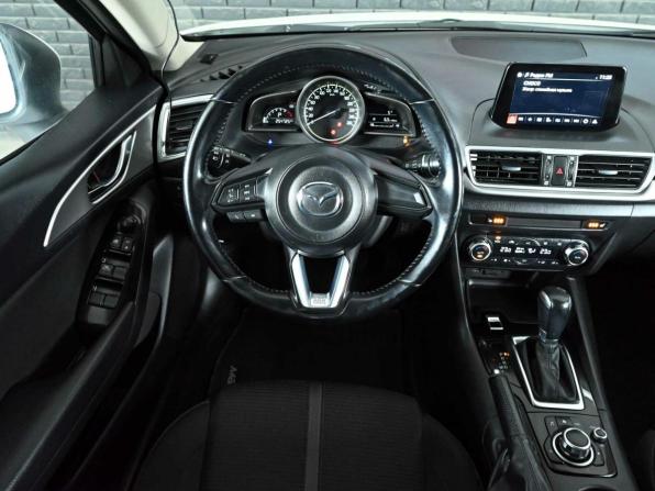 Mazda 3 III (BM) Рестайлинг с пробегом 2017 года, цена 1 500 000 рублей, 254724 км, седан, Автокод Объявления
