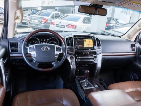Toyota Land Cruiser 200 Series Рестайлинг 1 с пробегом 2015 года, цена 4 690 000 рублей, 162206 км, внедорожник, Автокод Объявления
