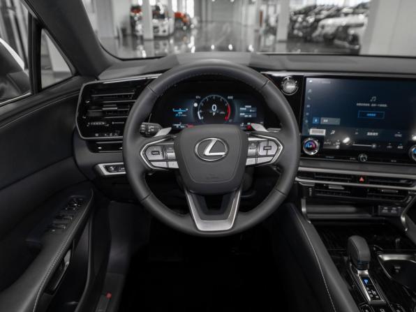 Lexus RX V с пробегом 2026 года, цена 8 600 000 рублей, 15 км, внедорожник, Автокод Объявления