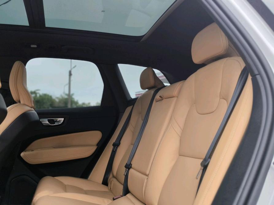 Volvo XC60 II Рестайлинг Санкт-Петербург  - изображение 29