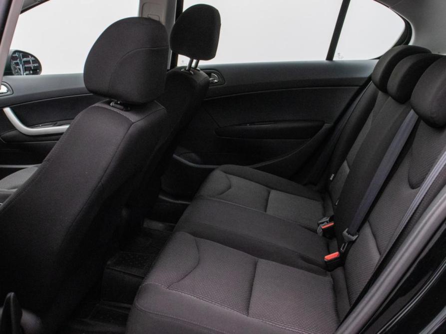 Peugeot 408 I Москва  - изображение 11