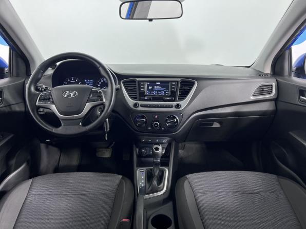 Hyundai Solaris II с пробегом 2017 года, цена 1 245 000 рублей, 170500 км, седан, Автокод Объявления