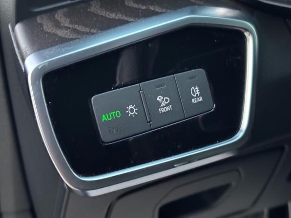 Audi A6 V (C8) с пробегом 2019 года, цена 3 370 000 рублей, 132774 км, седан, Автокод Объявления