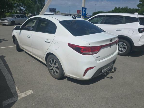 Kia Rio IV с пробегом 2018 года, цена 1 350 000 рублей, 105000 км, седан, Автокод Объявления