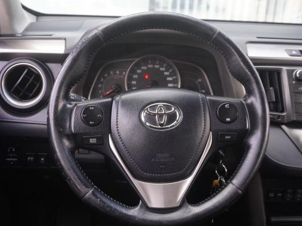 Toyota RAV4 IV (XA40) Рестайлинг с пробегом 2015 года, цена 1 743 000 рублей, 381996 км, внедорожник, Автокод Объявления