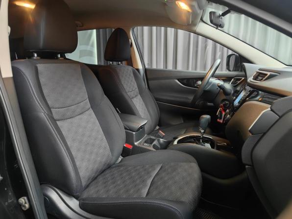 Nissan Qashqai II с пробегом 2018 года, цена 1 955 000 рублей, 41518 км, внедорожник, Автокод Объявления
