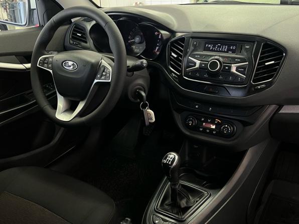 Lada (ВАЗ) Vesta I с пробегом 2018 года, цена 867 000 рублей, 74562 км, седан, Автокод Объявления