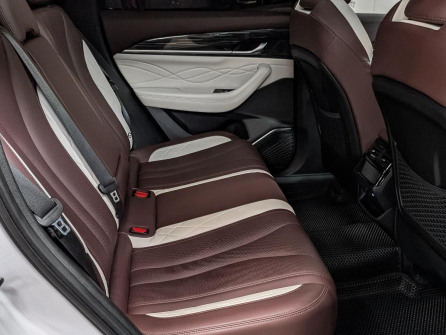 Geely Monjaro I Москва  - изображение 17