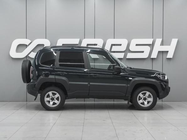 Lada (ВАЗ) Niva Travel I с пробегом 2023 года, цена 1 170 000 рублей, 5700 км, внедорожник, Автокод Объявления