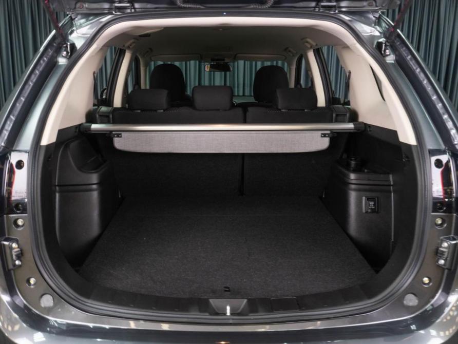 Mitsubishi Outlander III Рестайлинг 3 Тюмень  - изображение 26