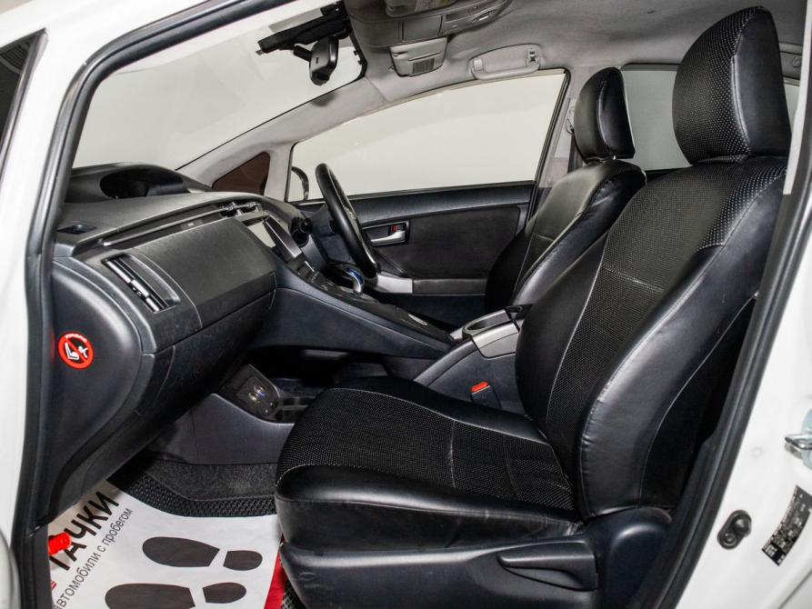 Toyota Prius III Рестайлинг (XW30) Иркутск  - изображение 6