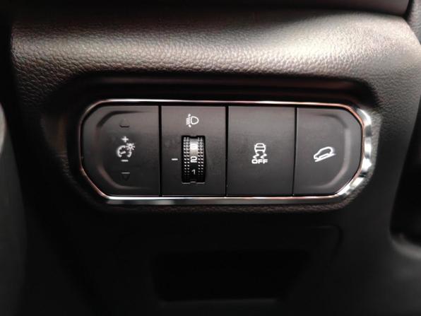 Haval Jolion I Рестайлинг с пробегом 2025 года, цена 2 299 000 рублей, 18624 км, внедорожник, Автокод Объявления