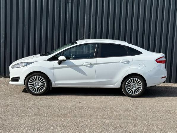 Ford Fiesta Mk6 Рестайлинг с пробегом 2016 года, цена 715 000 рублей, 118996 км, седан, Автокод Объявления