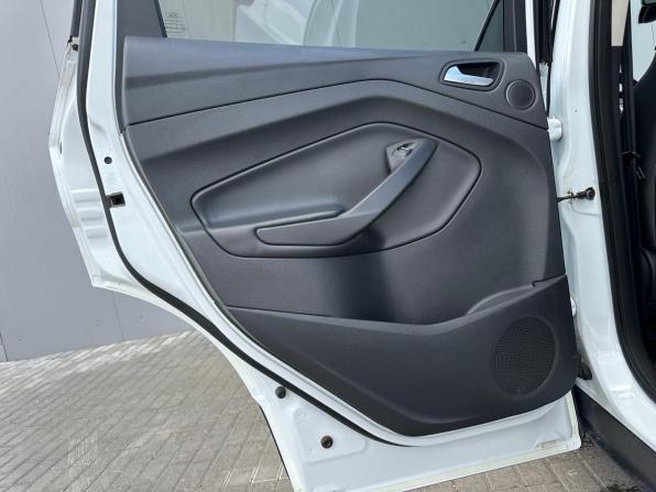 Ford Kuga II с пробегом 2015 года, цена 1 290 000 рублей, 136000 км, внедорожник, Автокод Объявления