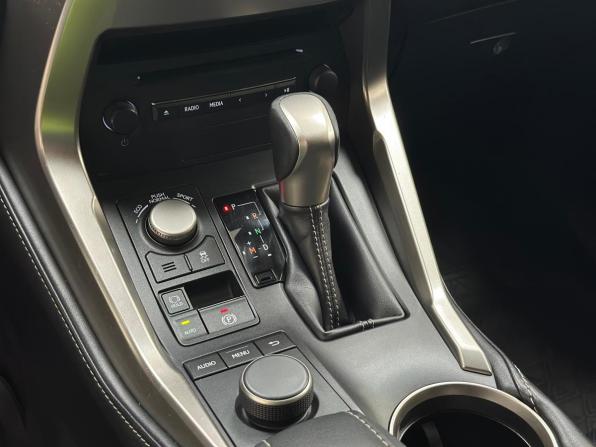Lexus NX I с пробегом 2016 года, цена 3 350 000 рублей, 85000 км, внедорожник, Автокод Объявления
