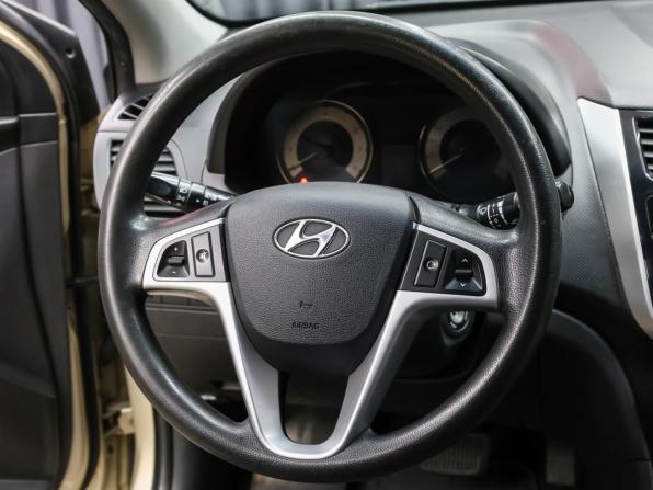 Hyundai Solaris I с пробегом 2013 года, цена 698 000 рублей, 180000 км, хэтчбек, Автокод Объявления