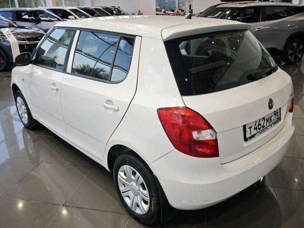 Skoda Fabia II Рестайлинг с пробегом 2011 года, цена 585 000 рублей, 144818 км, хэтчбек, Автокод Объявления
