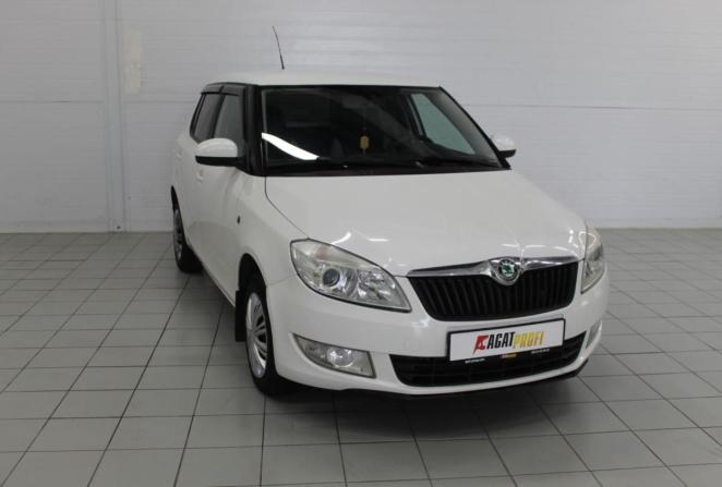 Skoda Fabia II Рестайлинг с пробегом 2011 года, цена 425 000 рублей, 184143 км, хэтчбек, Автокод Объявления