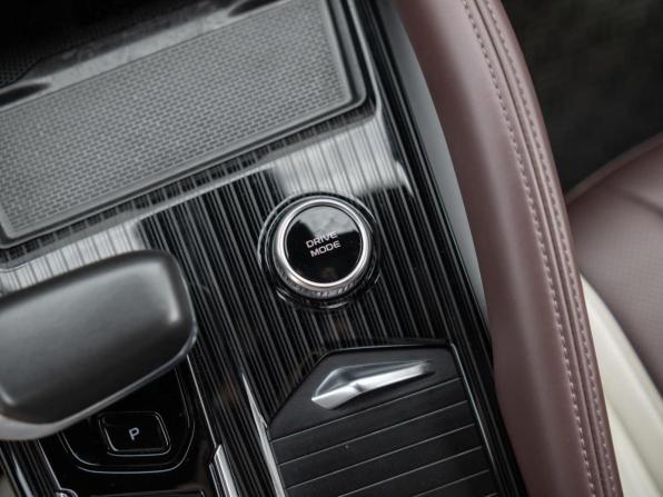 Geely Monjaro I с пробегом 2024 года, цена 3 499 000 рублей, 67754 км, внедорожник, Автокод Объявления