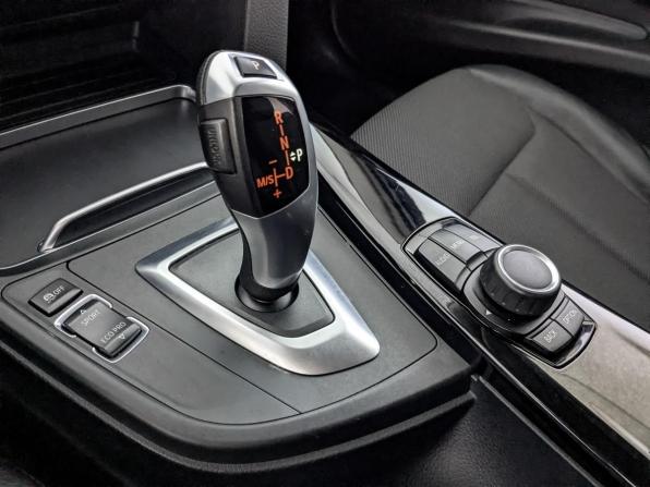 BMW 3 серии VI (F3x) Рестайлинг с пробегом 2017 года, цена 1 997 000 рублей, 108631 км, седан, Автокод Объявления