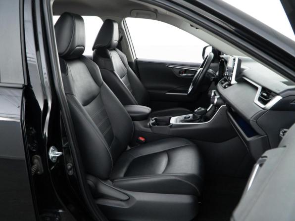 Toyota RAV4 V (XA50) с пробегом 2021 года, цена 3 249 050 рублей, 113555 км, внедорожник, Автокод Объявления