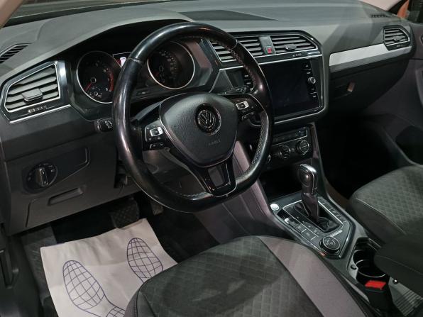 Volkswagen Tiguan II с пробегом 2017 года, цена 2 190 000 рублей, 167436 км, внедорожник, Автокод Объявления