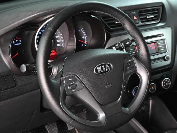 Kia Rio III Рестайлинг с пробегом 2016 года, цена 939 000 рублей, 222008 км, седан, Автокод Объявления