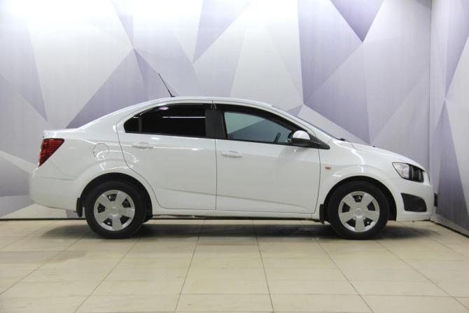 Chevrolet Aveo II с пробегом 2015 года, цена 695 000 рублей, 172145 км, седан, Автокод Объявления