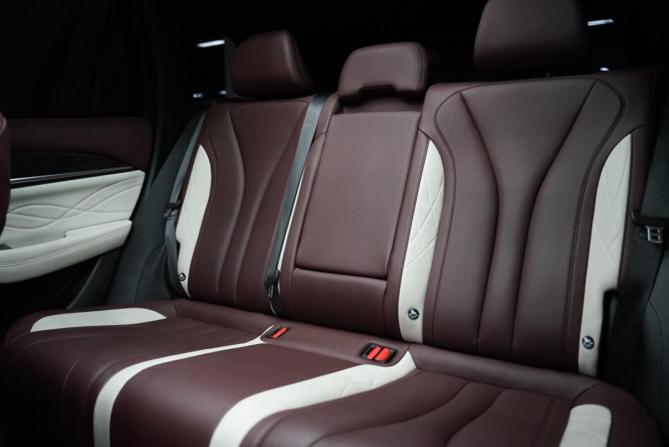 Geely Monjaro I с пробегом 2023 года, цена 3 390 000 рублей, 45000 км, внедорожник, Автокод Объявления