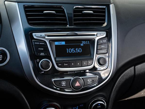 Hyundai Solaris I Рестайлинг с пробегом 2016 года, цена 1 200 000 рублей, 110869 км, седан, Автокод Объявления